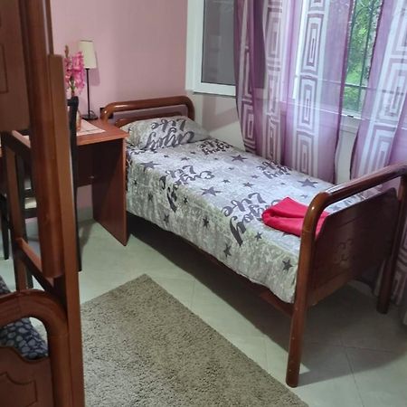 Kalaja Inn Krujë Exteriér fotografie