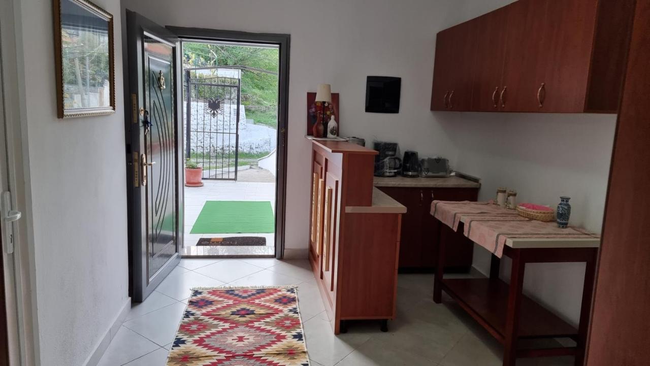 Kalaja Inn Krujë Exteriér fotografie