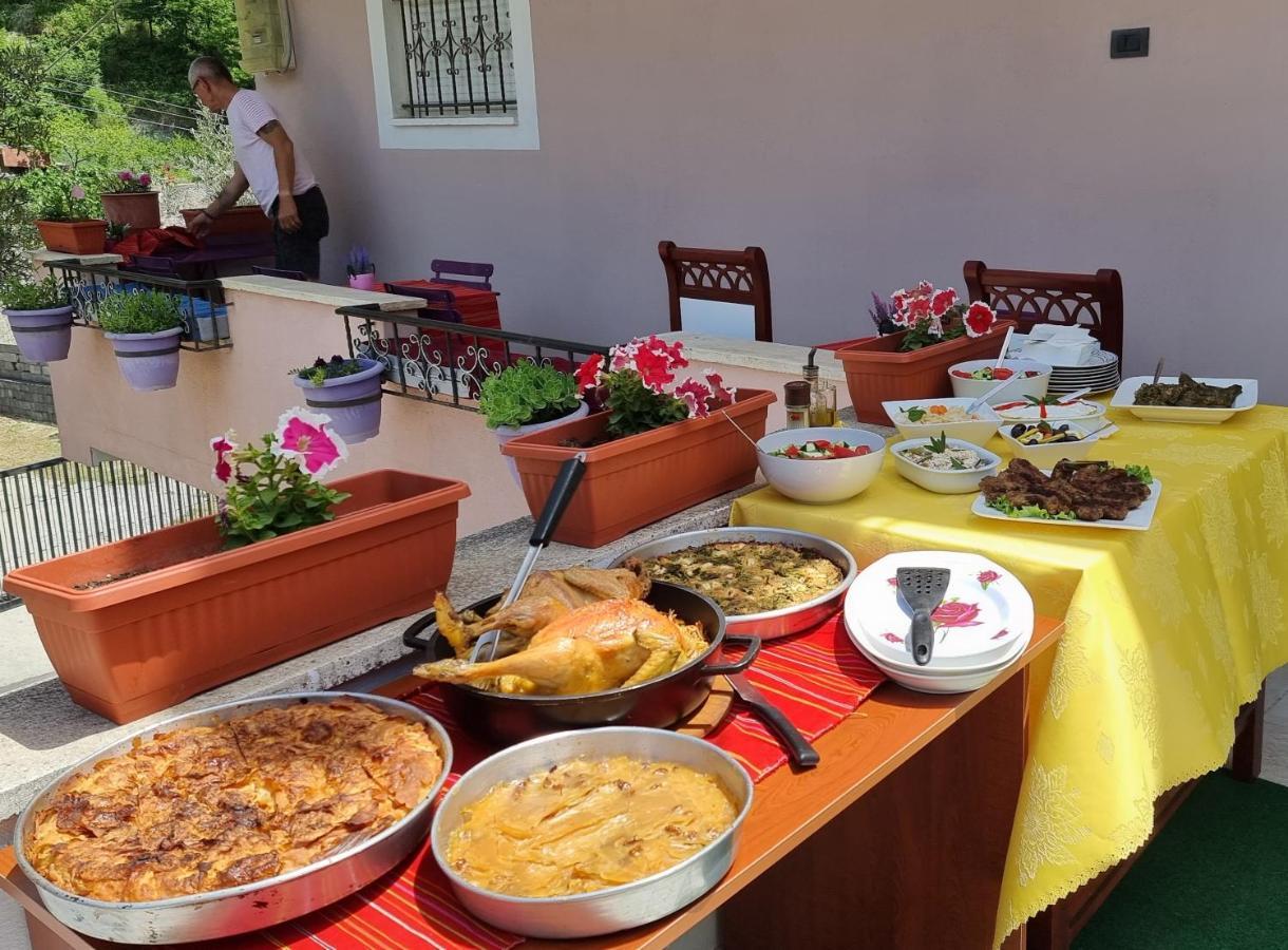 Kalaja Inn Krujë Exteriér fotografie