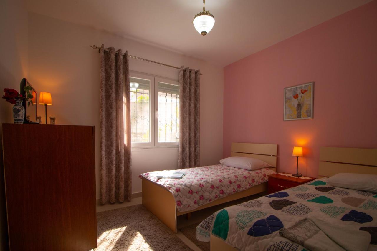 Kalaja Inn Krujë Exteriér fotografie