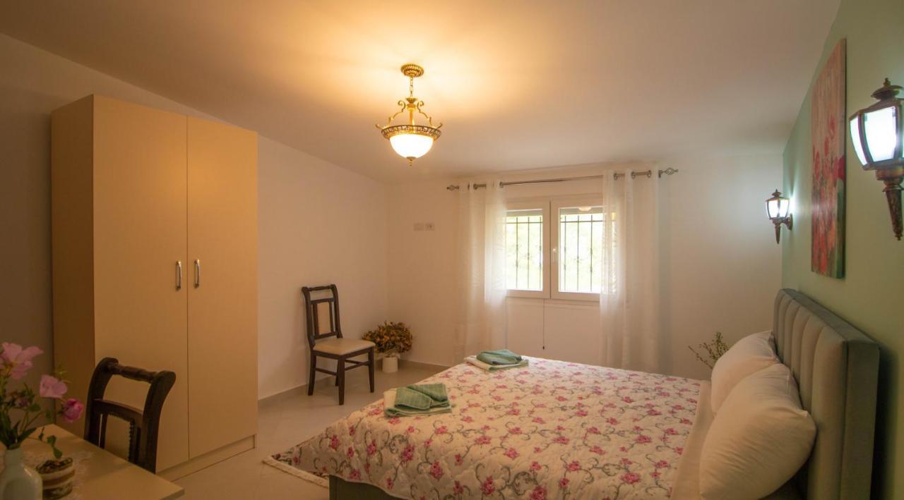 Kalaja Inn Krujë Exteriér fotografie