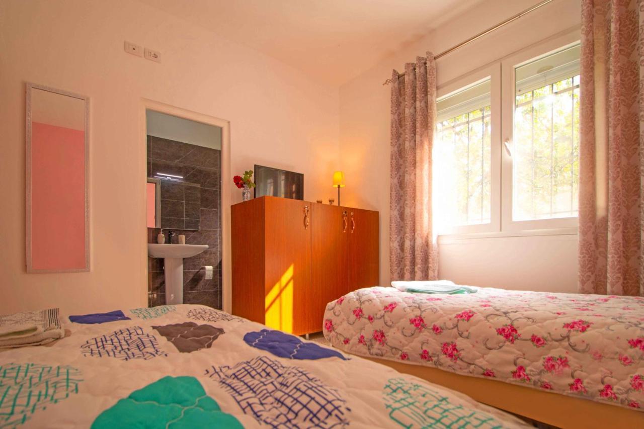 Kalaja Inn Krujë Exteriér fotografie