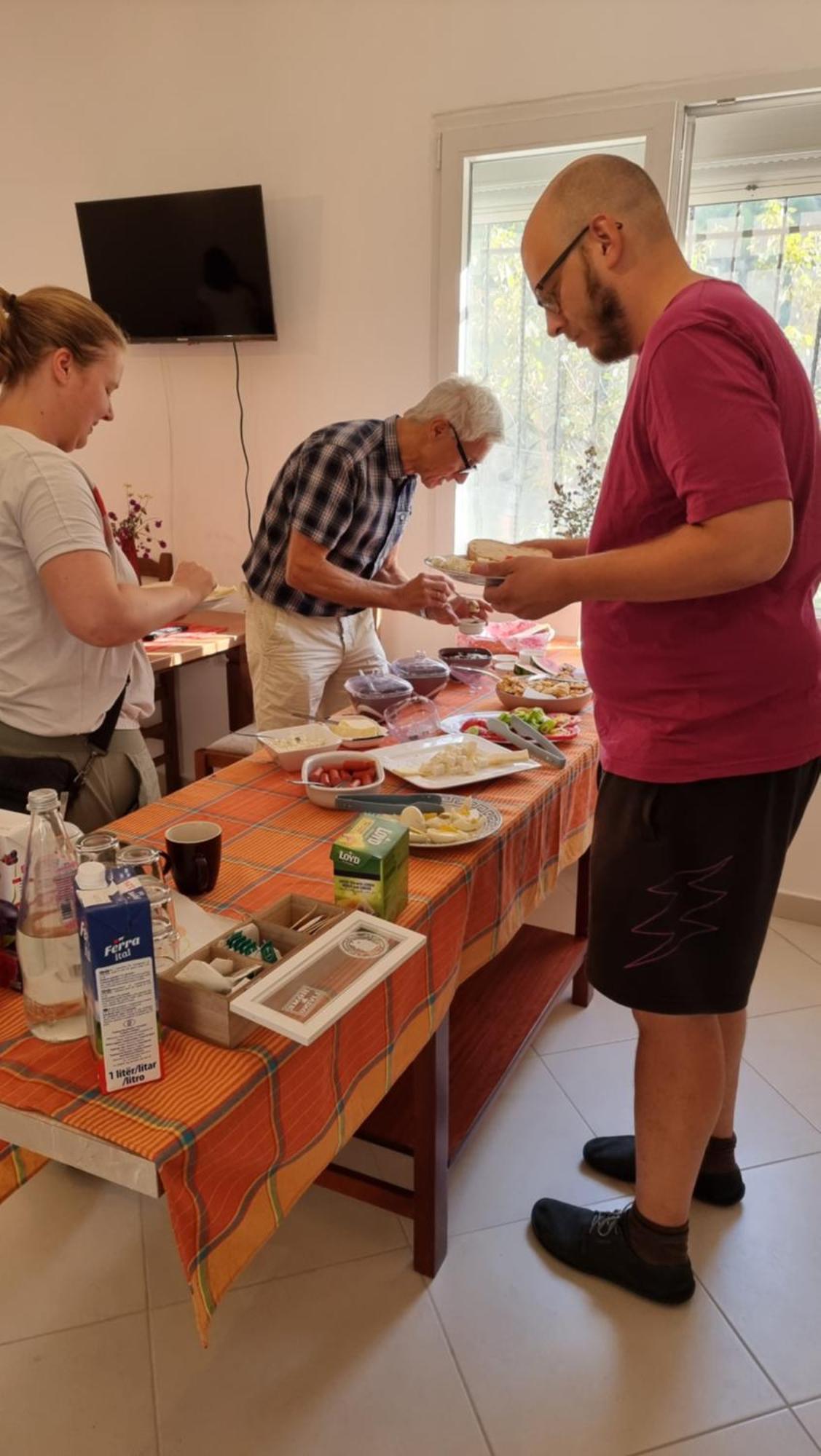 Kalaja Inn Krujë Exteriér fotografie