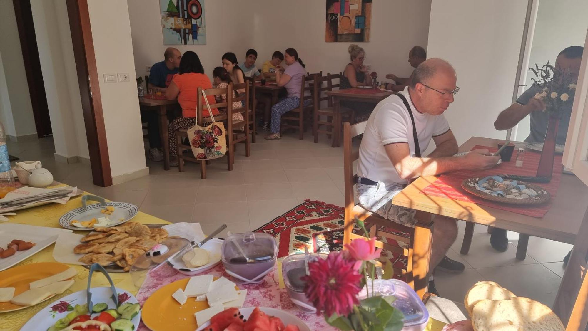 Kalaja Inn Krujë Exteriér fotografie